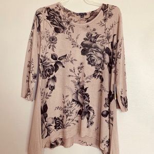 Kate Park + Size S Brown Rose Print Stretch 3/4 Sleeve Knit Top light weight